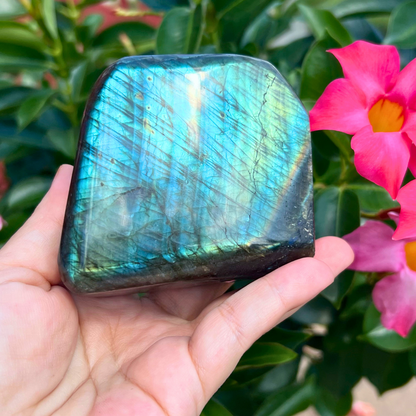 2.75" Labradorite Free Shape