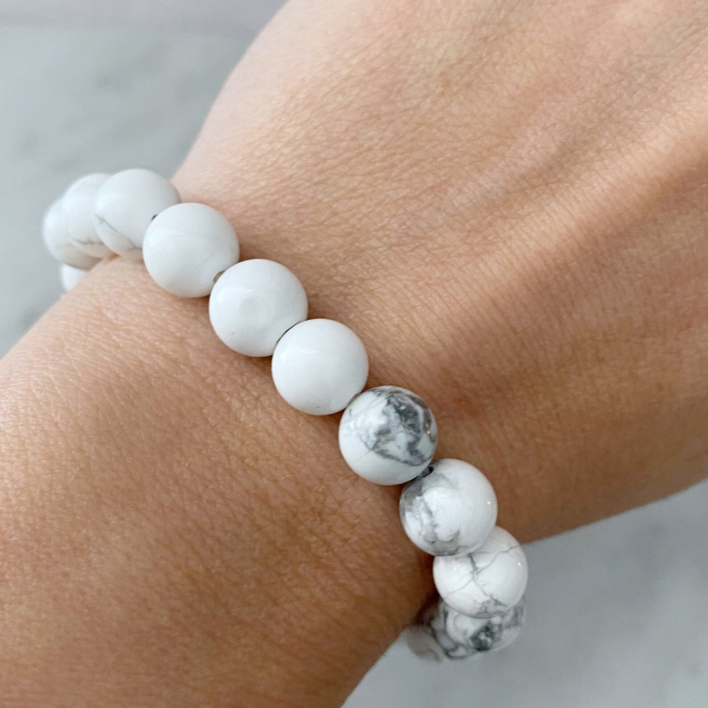 8mm Howlite Beaded Bracelet