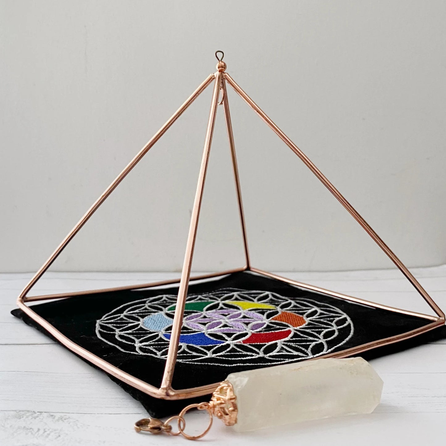 6" Copper Pyramid Energizer w/ Quartz Point and Mat