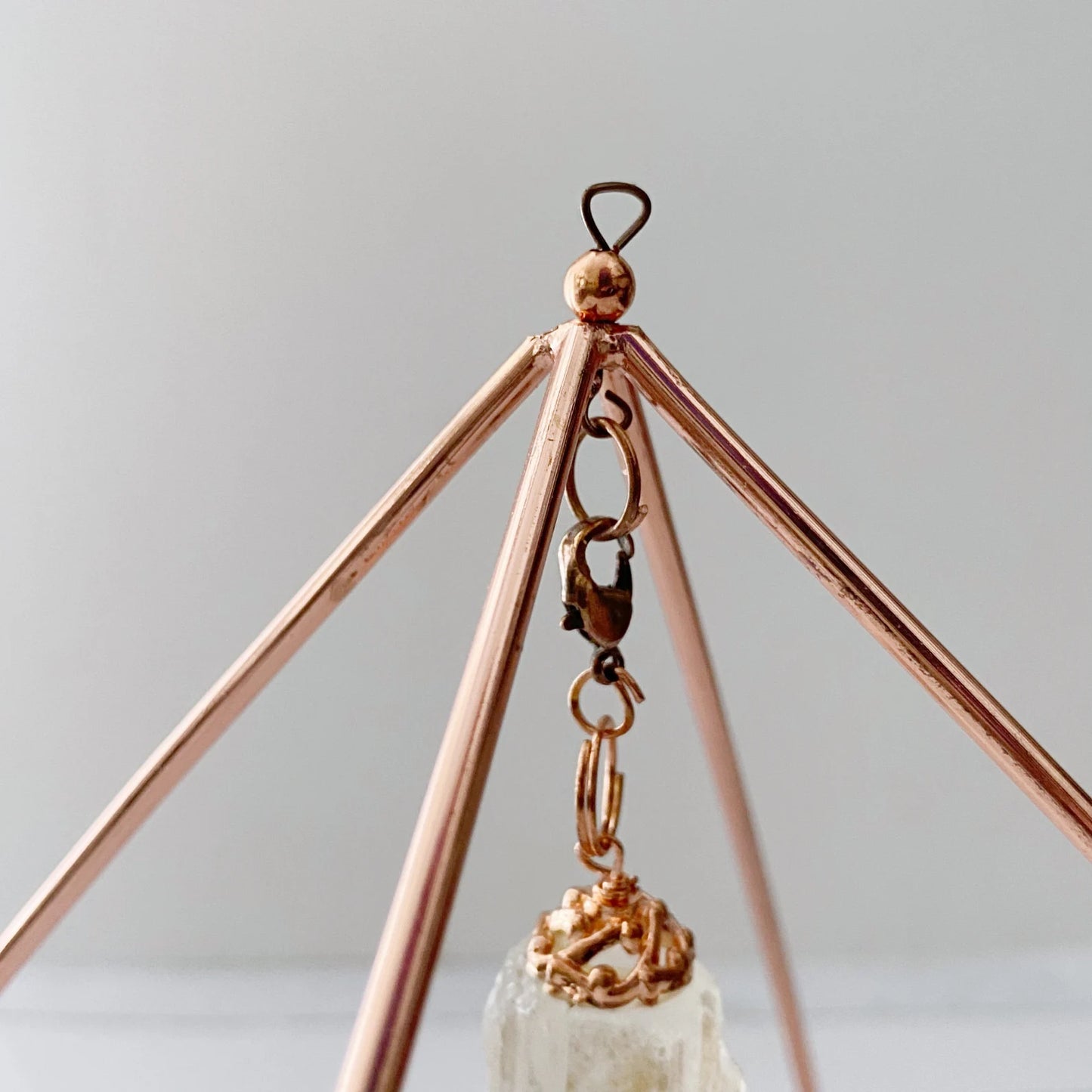 6" Copper Pyramid Energizer w/ Quartz Point and Mat