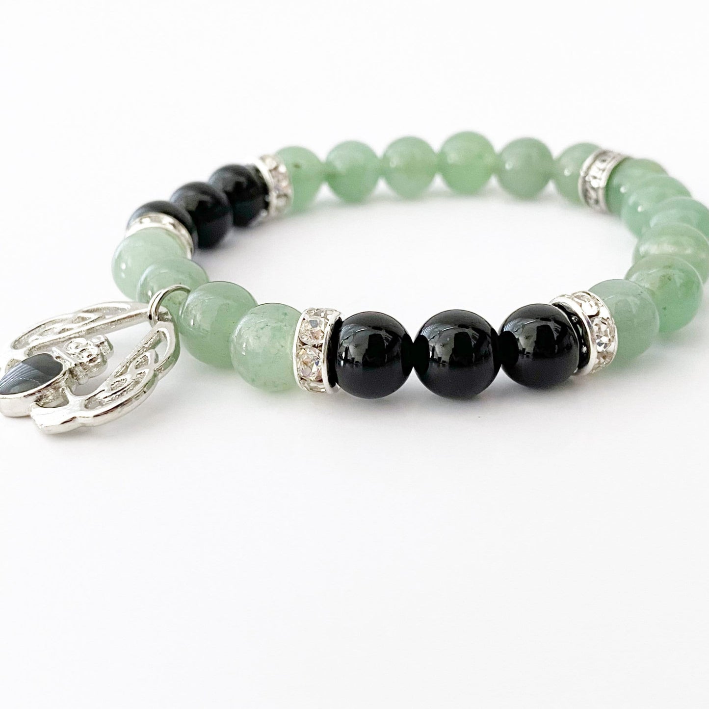 8mm Green Aventurine & Onyx Beaded Bracelet with Claddagh Charm