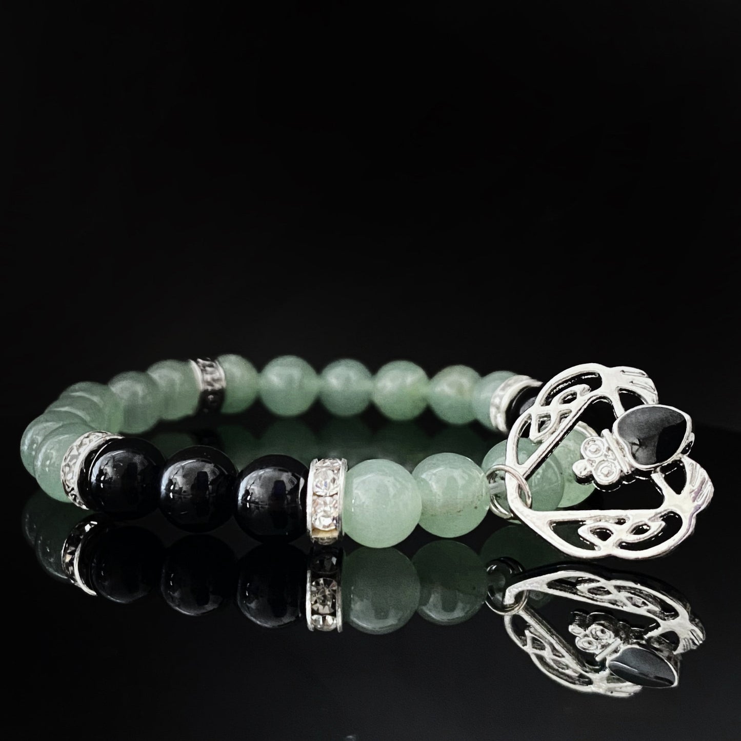 8mm Green Aventurine & Onyx Beaded Bracelet with Claddagh Charm