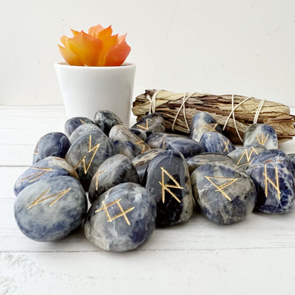 Sodalite Elder Futhark Runes