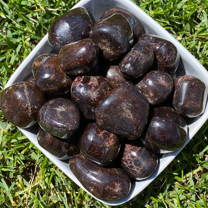 Garnet Tumbled Stones