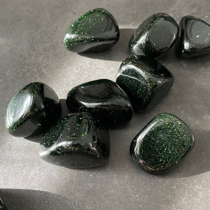 Green Goldstone Tumbled Stones