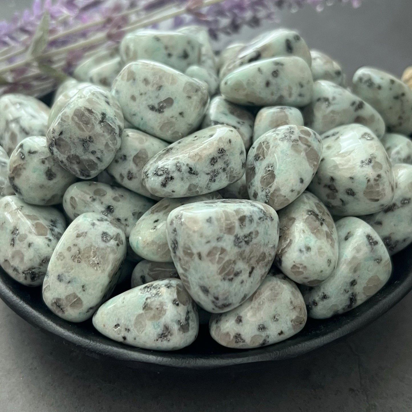 Kiwi Jasper Tumbled Stones