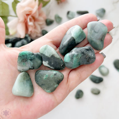 Emerald Tumbled Stones